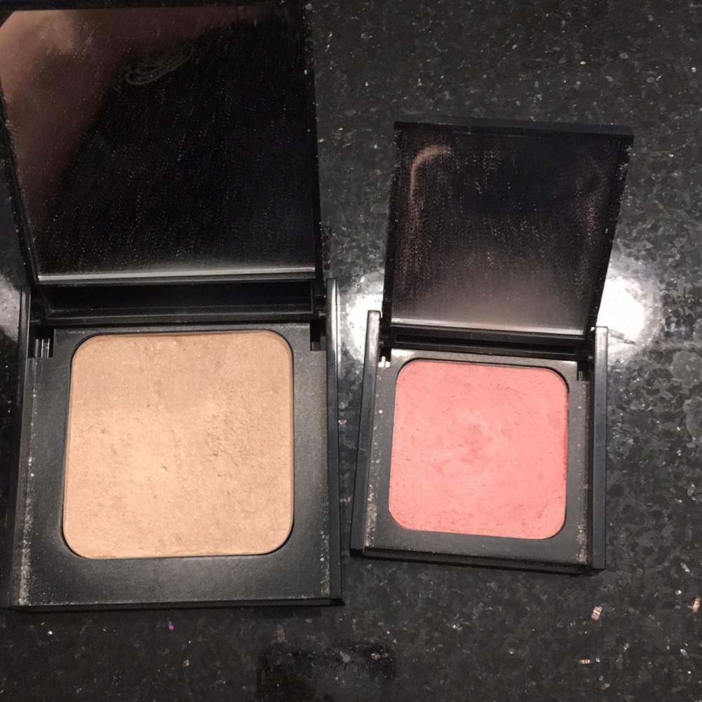 Blush/highlighter